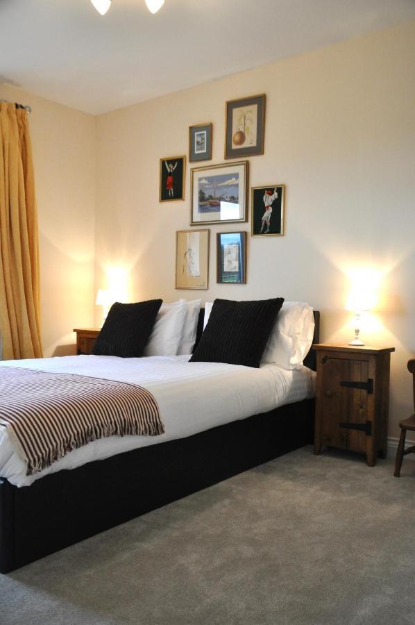 47 Wetherby Way, 3 Bedrooms, Sleeps 6, Easy Walk To Town, Parking, Self Catering, Great View สแตรทฟอร์ด อะพอน เอวอน ภายนอก รูปภาพ